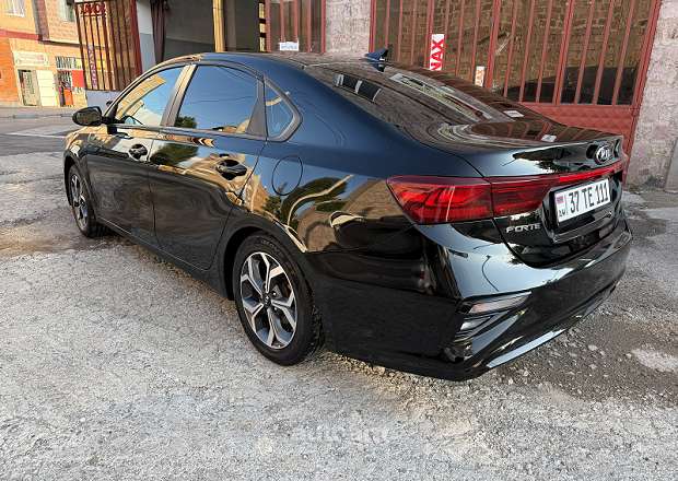 Kia Forte 2020 — լուսանկար 6