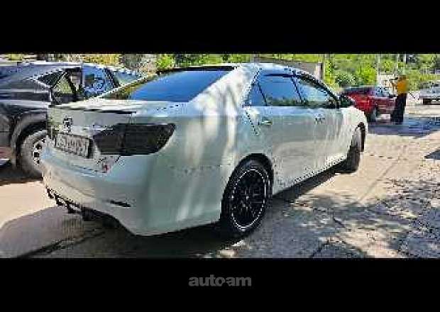 Toyota Camry 2013 — լուսանկար 4