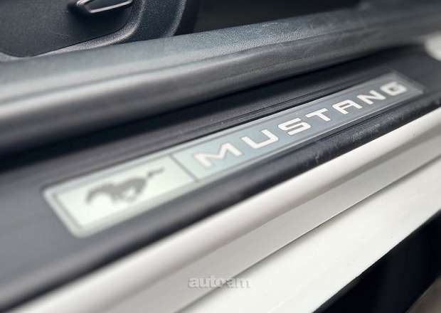 Ford Mustang 2021 — photo 12