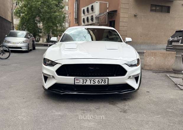Ford Mustang 2021 — photo 2