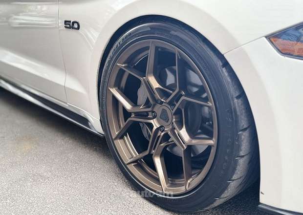 Ford Mustang 2021 — photo 6