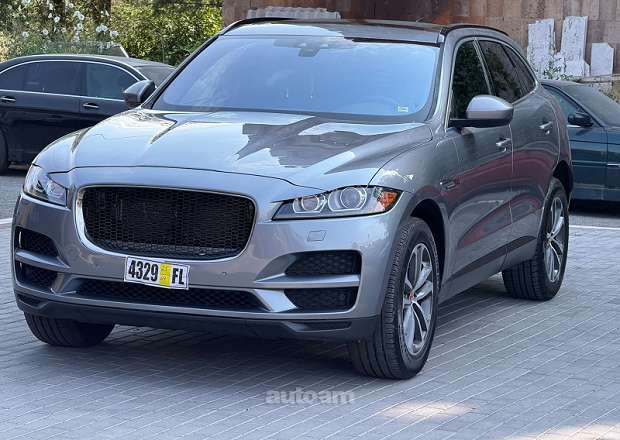 Jaguar F-Pace