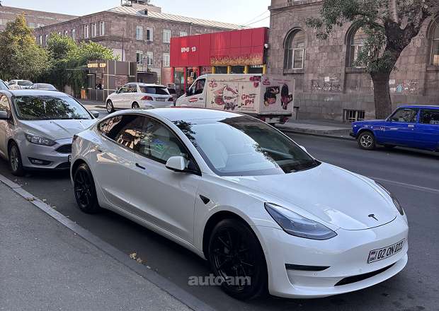 Tesla Model 3 2021 — լուսանկար 9