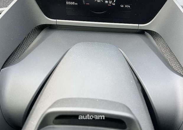 Subaru Solterra 2025 — լուսանկար 8