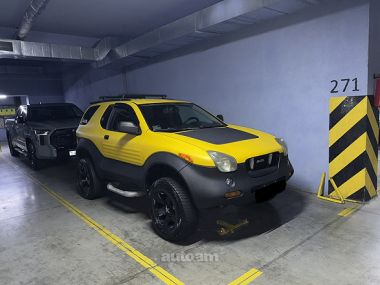 Isuzu Vehi Cross  2000 