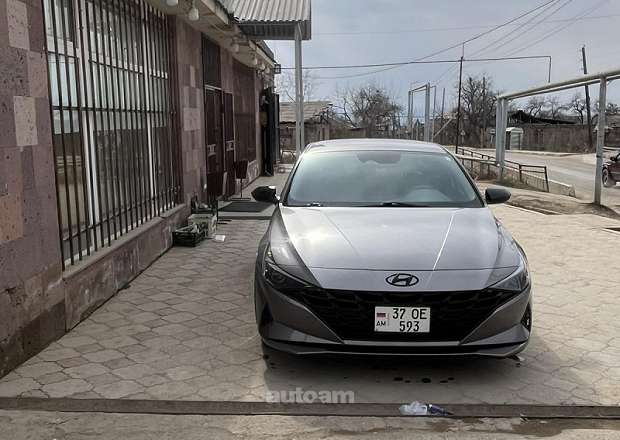 Hyundai Elantra 2023 — фото 13