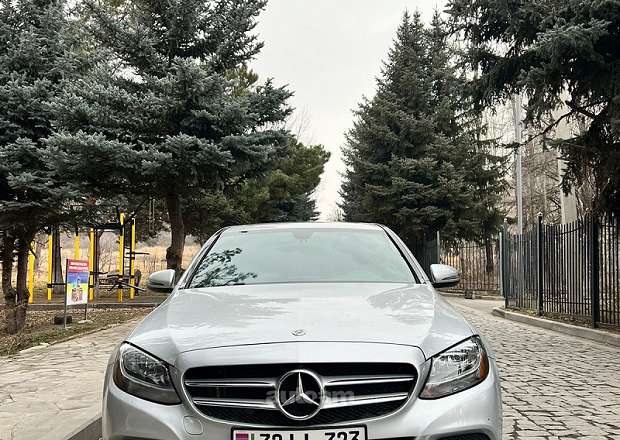 Mercedes-Benz C 300 2018 — фото 2