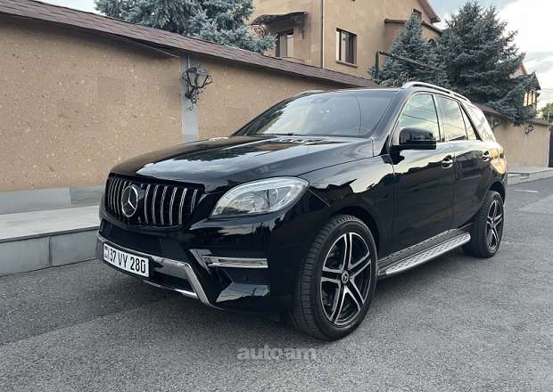 Mercedes-Benz ML 400 2015 — լուսանկար 1