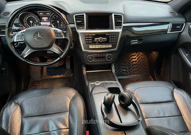 Mercedes-Benz ML 400 2015 — լուսանկար 8