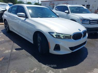BMW 330  2024 