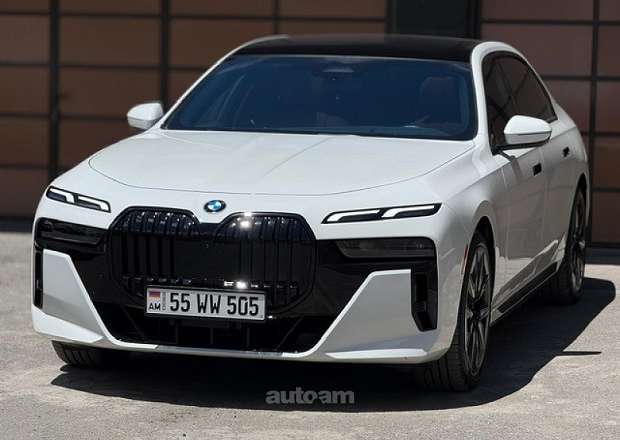 BMW 740 2023 — լուսանկար 1