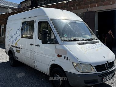 Mercedes-Benz Sprinter  2005 