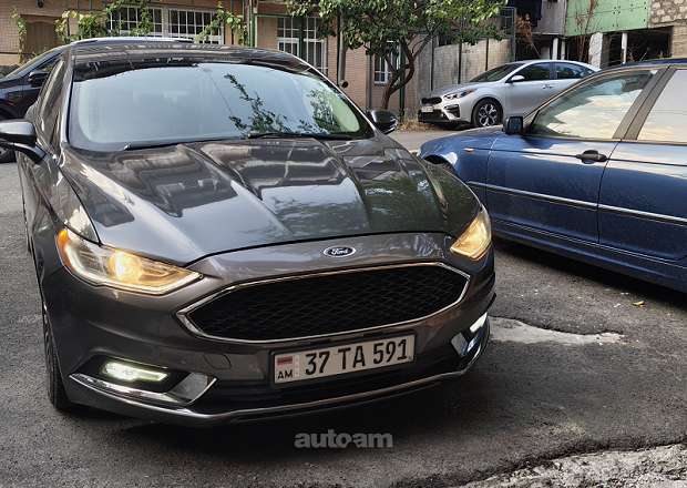 Ford Fusion 2017 — фото 1