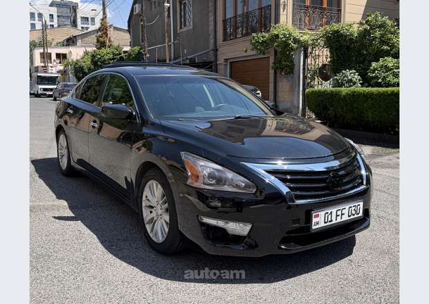 Nissan Altima