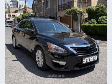 Nissan Altima  2015 