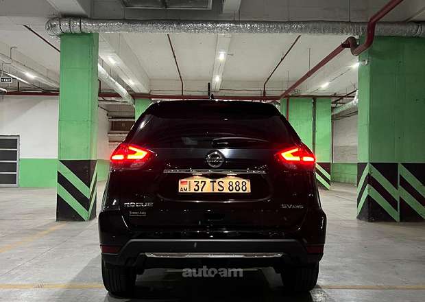 Nissan Rogue