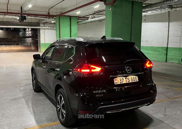 Nissan Rogue