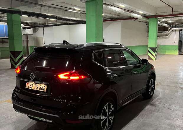 Nissan Rogue