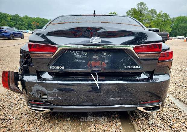 Lexus LS 500