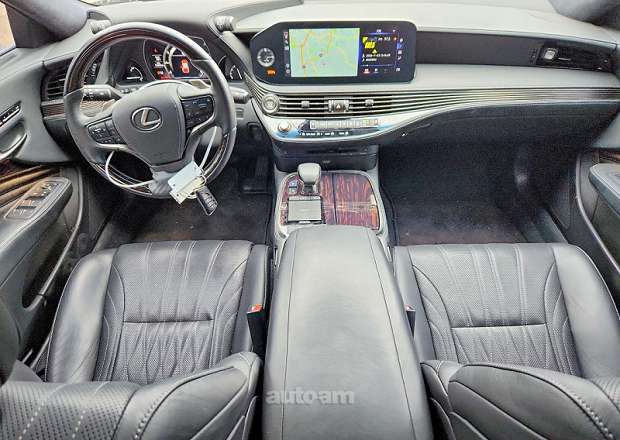 Lexus LS 500