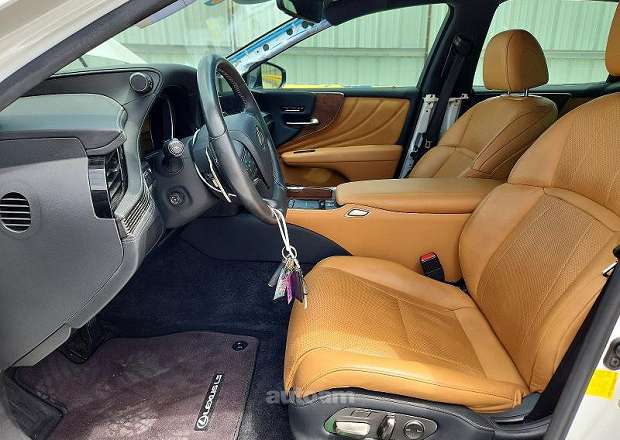 Lexus LS 500
