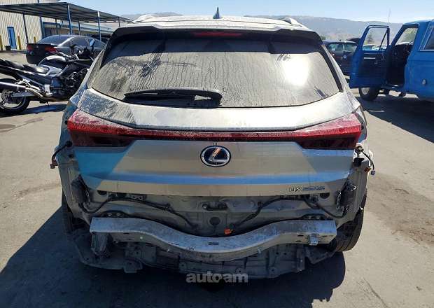 Lexus UX 200