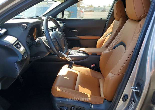 Lexus UX 200