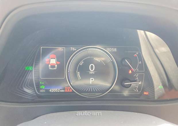 Lexus UX 200