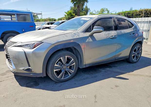 Lexus UX 200