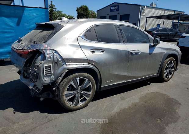 Lexus UX 200