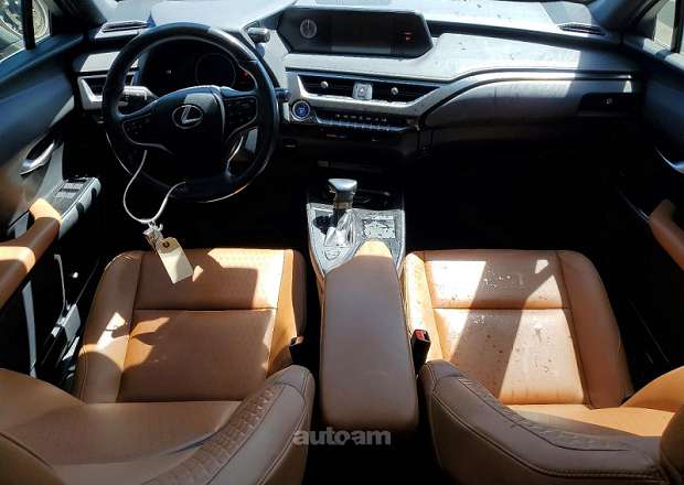 Lexus UX 200