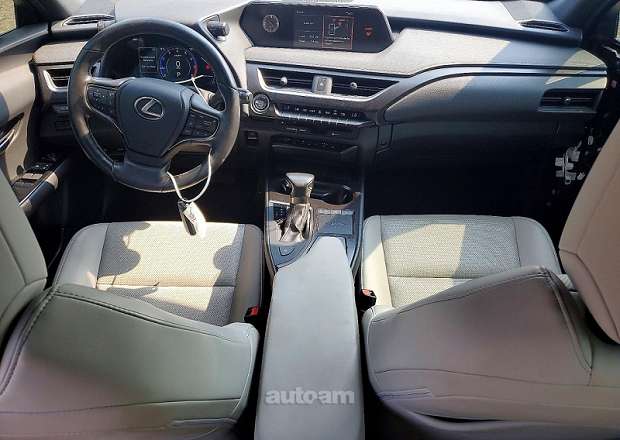 Lexus UX 200