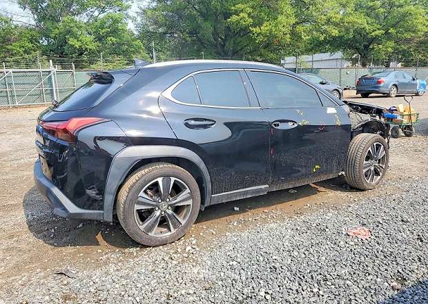 Lexus UX 200