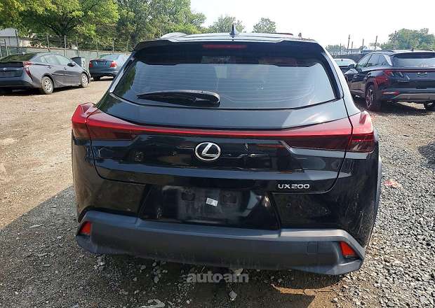 Lexus UX 200