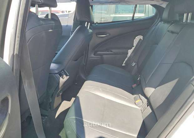 Lexus UX 200