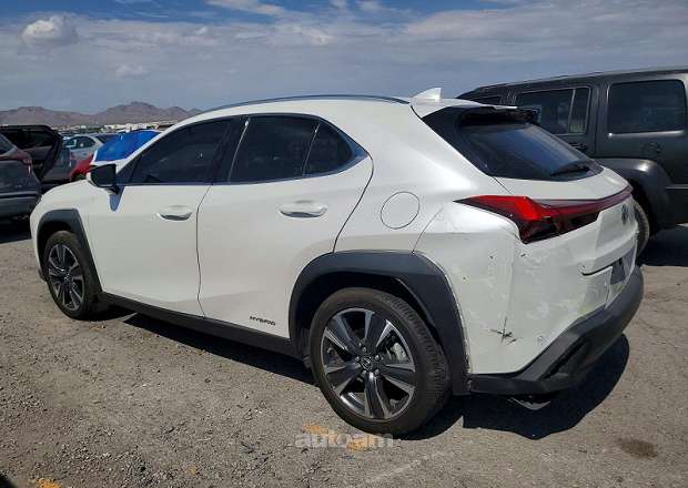 Lexus UX 200