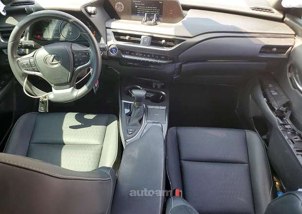 Lexus UX 200