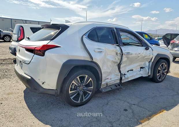 Lexus UX 200