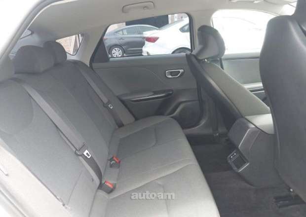 Kia K4