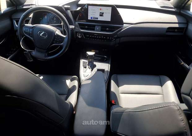 Lexus UX 200