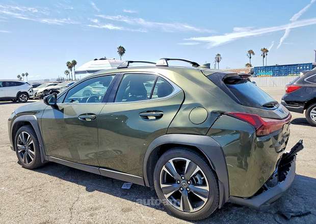 Lexus UX 200