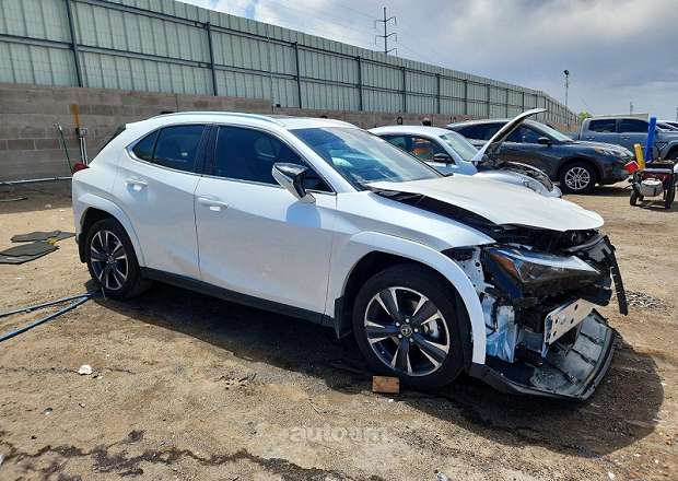 Lexus UX 200