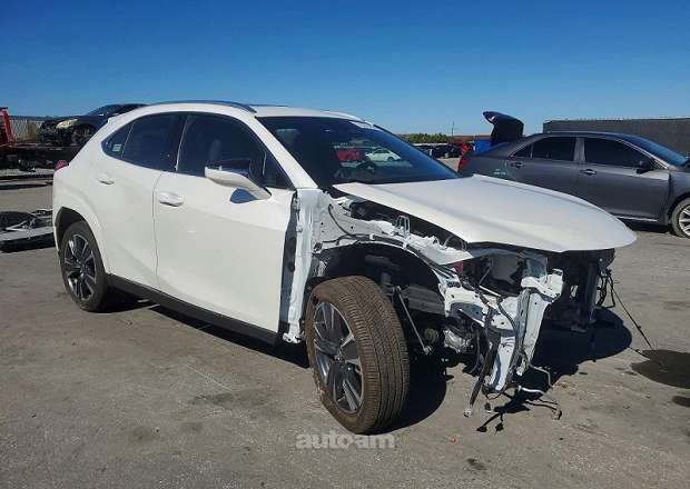 Lexus UX 200