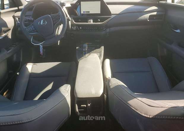 Lexus UX 200