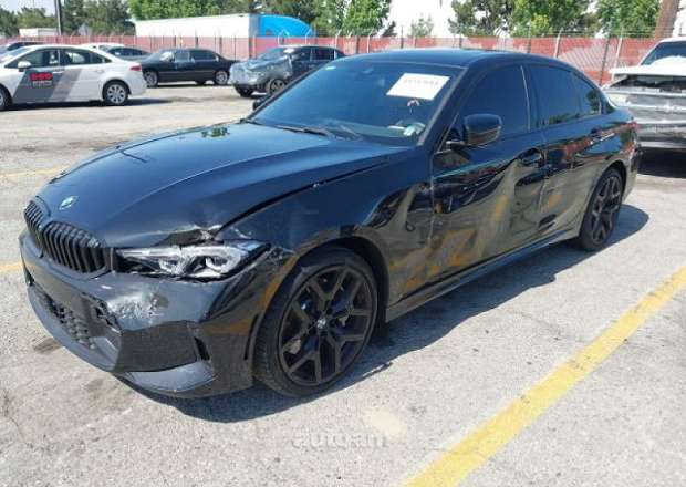 BMW 330