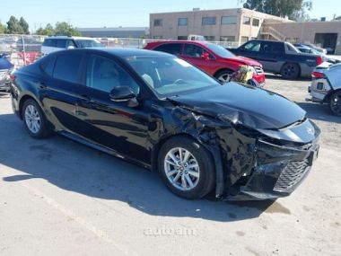 Toyota Camry  2025 