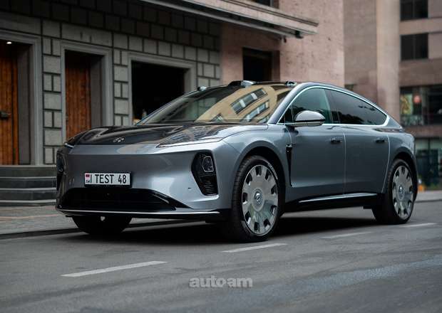 Nio ET9