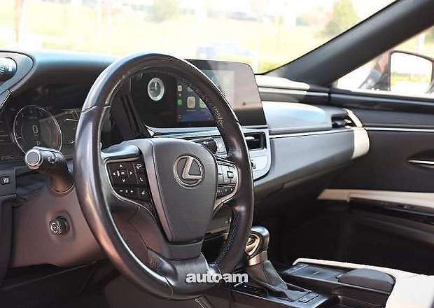 Lexus ES 200
