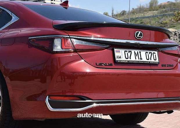 Lexus ES 200 2022 — photo 2