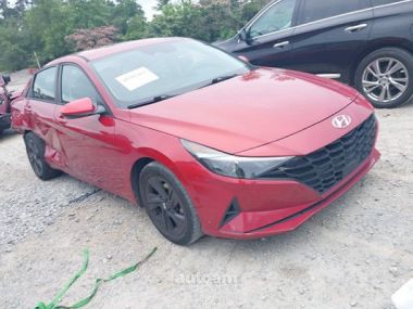 Hyundai Elantra  2021 